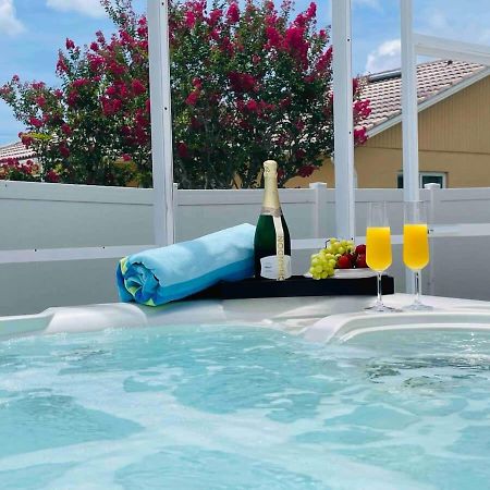 Endless Summer Retreat Jacuzzi 3Kingbed Airhockey 케이프코럴 외부 사진